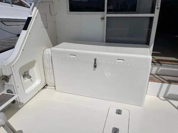 Slide: The Image of Bertram 43 Convertible 1989 - 9