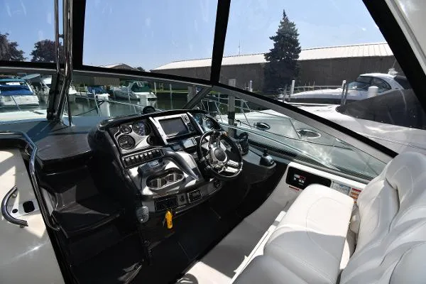 Slide: The Image of Monterey 340 Sport Yacht 2012 - 10