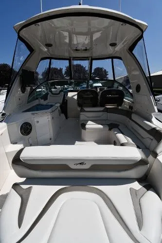 Slide: The Image of Monterey 340 Sport Yacht 2012 - 8