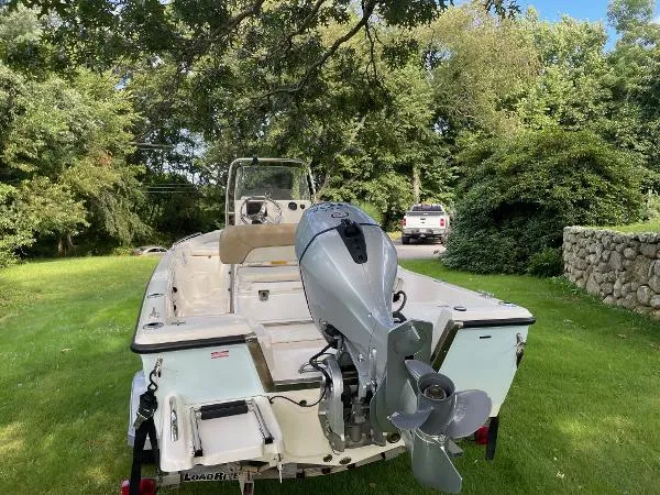 Slide: The Image of Key West 1720 Sportsman 2018 - 7
