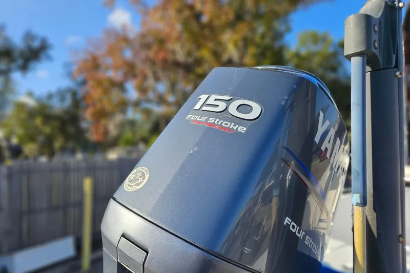 Slide: The Image of Yamaha 150 four-stroke outboard motor on 2007 NauticStar 2110 Nautic Bay boat. - 2