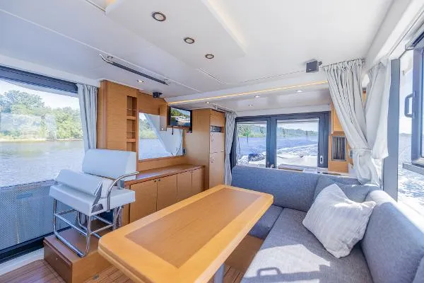 Slide: The Image of Beneteau Swift Trawler 41 2021 - 6