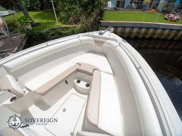 Slide: The Image of Sailfish 270 CC 2013 - 9