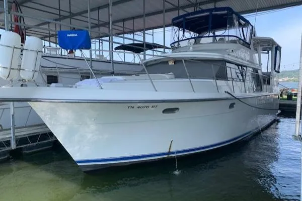 Slide: The Image of Carver Yachts 440 Aft Cabin Motor Yacht 1994 - 2