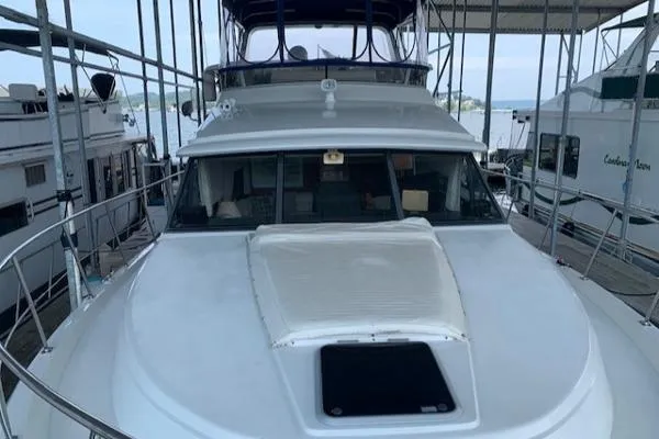 Slide: The Image of Carver Yachts 440 Aft Cabin Motor Yacht 1994 - 7