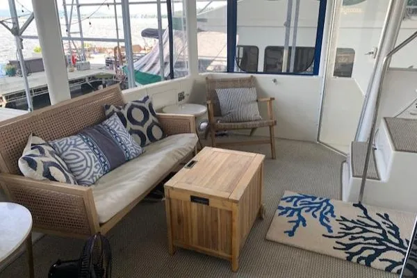 Slide: The Image of Carver Yachts 440 Aft Cabin Motor Yacht 1994 - 9