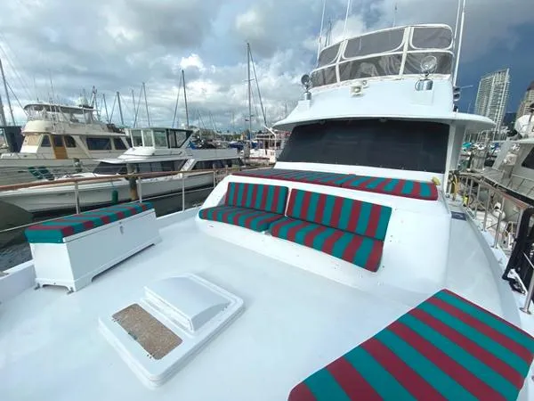 Slide: The Image of Hatteras 67 Cockpit Motor Yacht 1981 - 10