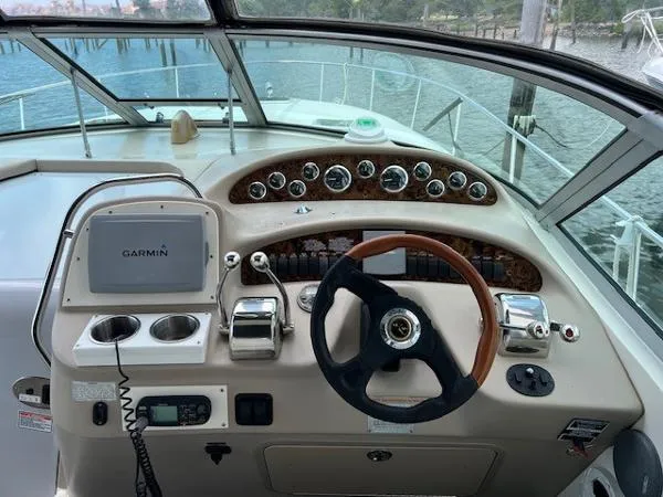 Slide: The Image of Sea Ray 340 Sundancer 2002 - 7