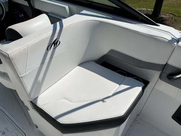 Slide: The Image of Monterey 258 Super Sport 2016 - 9