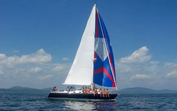 Slide: The Image of Tartan 4100 1999 - 1