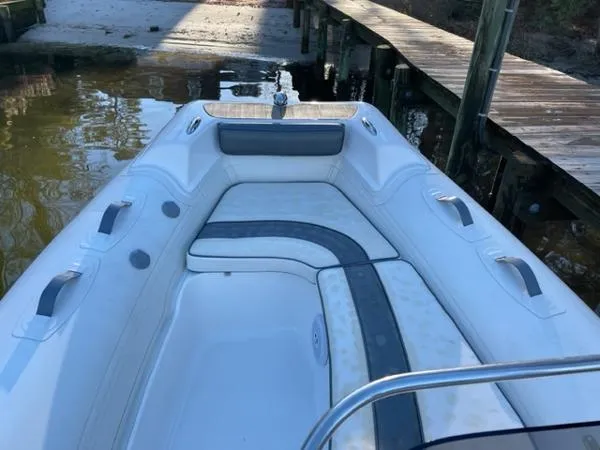 Slide: The Image of Walker Bay Generation 450DLX 2015 - 1