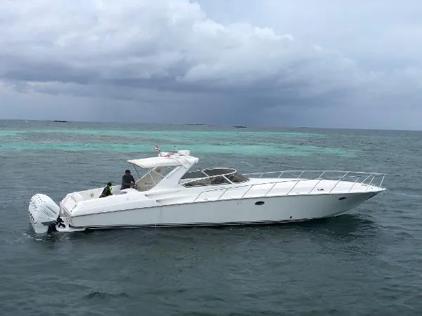 Slide: The Image of Fountain 48 Express Cruiser 2005 - 1