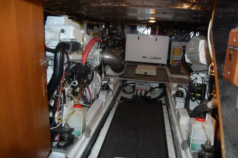 Slide: The Image of Clean and organized engine room - 42