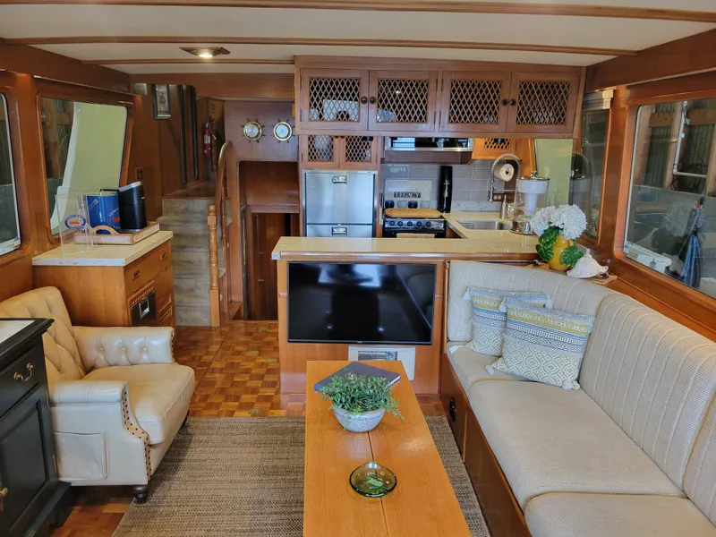 Slide: The Image of Ocean Alexander 50 Pilothouse 1981 - 57