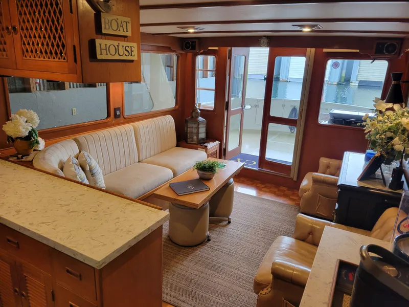 Slide: The Image of Ocean Alexander 50 Pilothouse 1981 - 58