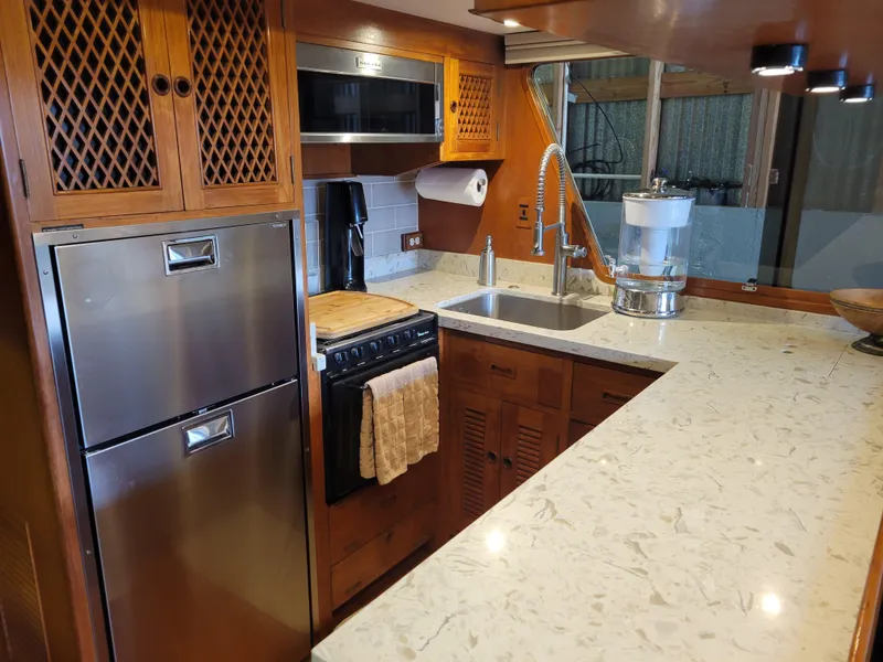 Slide: The Image of Ocean Alexander 50 Pilothouse 1981 - 59