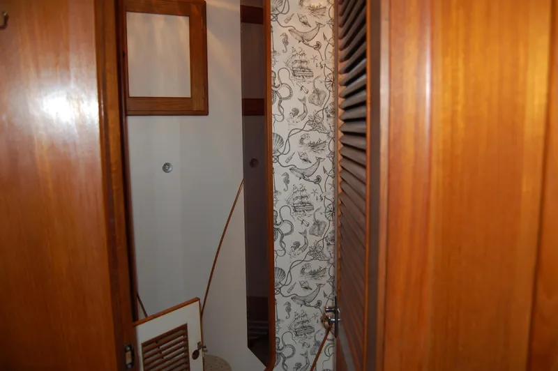 Slide: The Image of Ocean Alexander 50 Pilothouse 1981 - 72