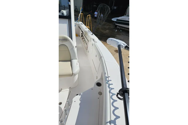 Slide: The Image of 2015 Everglades 255 Center Console boat interior with seating and equipment. - 10