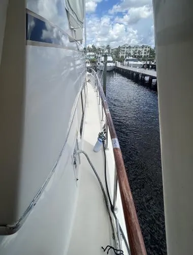 Slide: The Image of Hatteras 48 Motor Yacht 1981 - 7