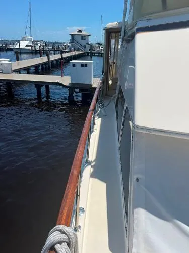 Slide: The Image of Hatteras 48 Motor Yacht 1981 - 8
