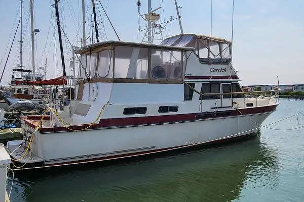 Slide: The Image of Californian 43 Cockpit Motor Yacht 1984 - 1