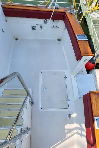 Slide: The Image of Californian 43 Cockpit Motor Yacht 1984 - 8