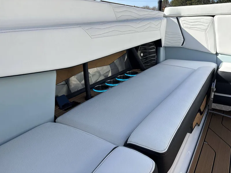 Slide: The Image of Nautique G25 2026 - 26