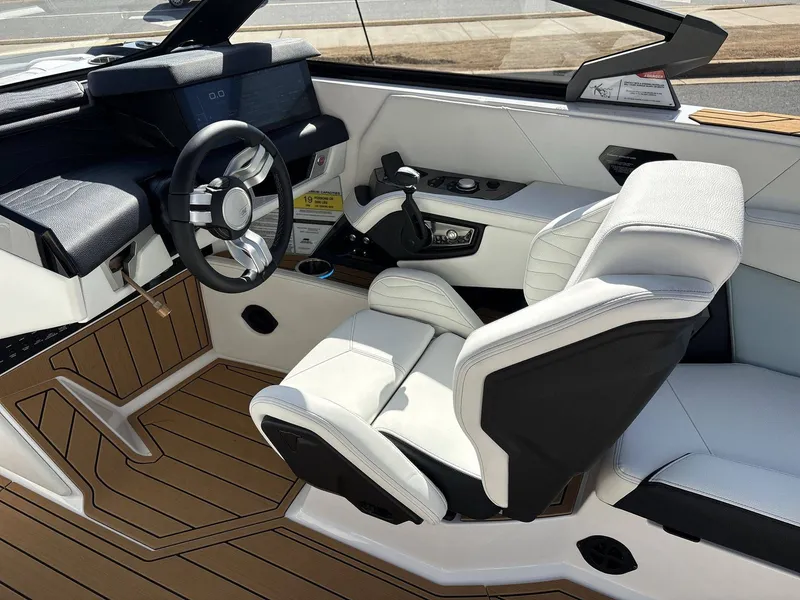 Slide: The Image of Nautique G25 2026 - 30