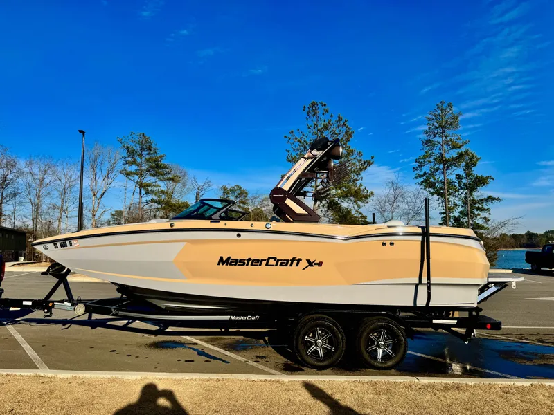 Slide: The Image of MasterCraft X STAR S 2023 - 1