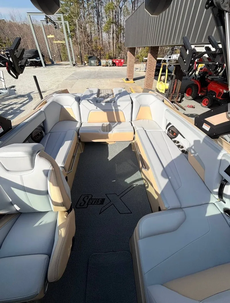 Slide: The Image of MasterCraft X STAR S 2023 - 7