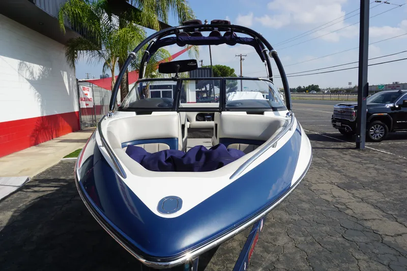 Slide: The Image of Malibu Wakesetter 23 LSV 2007 - 18