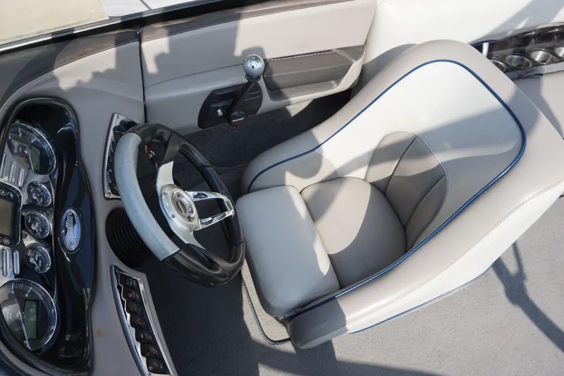 Slide: The Image of Malibu Wakesetter 23 LSV 2007 - 8