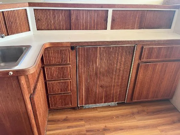 Slide: The Image of Bertram Sport Fisherman 1988 - 3