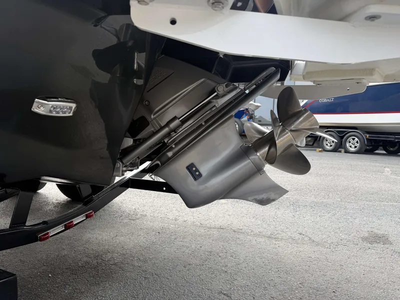 Slide: The Image of Four Winns H4 2023 - 26