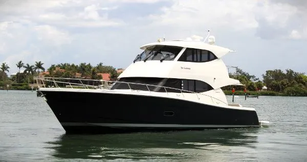 Slide: The Image of Maritimo M50 2016 - 0