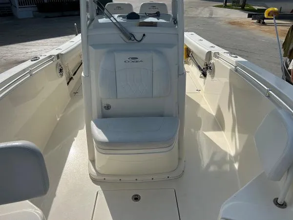 Slide: The Image of Cobia 280 Center Console 2020 - 9