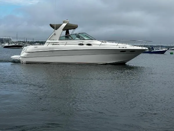 Slide: The Image of Sea Ray 310 Sundancer 2000 - 2