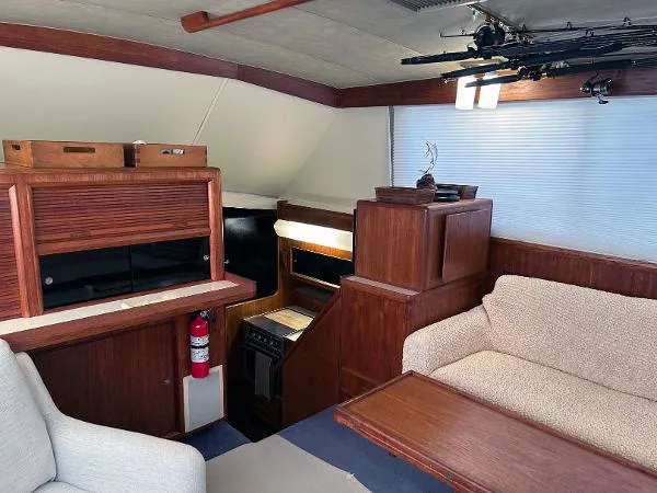 Slide: The Image of Bertram 42 Convertible 1985 - 5