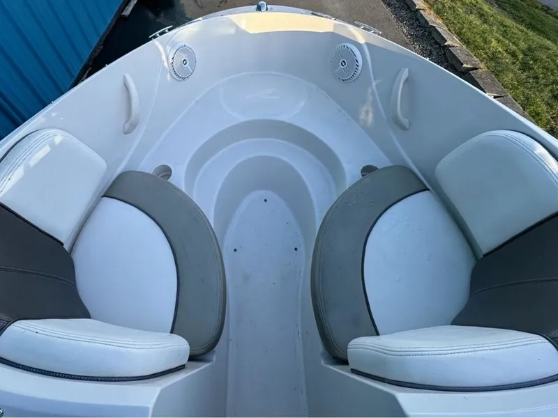 Slide: The Image of Sea Ray 185 Sport 2007 - 11