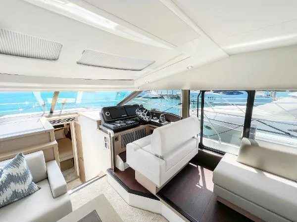 Slide: The Image of Prestige 520 S 2020 - 11
