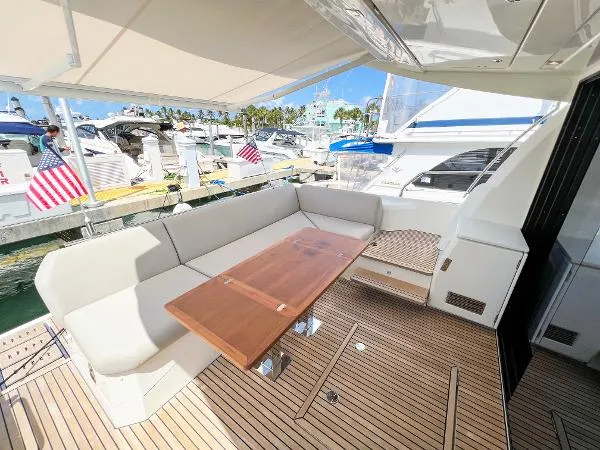 Slide: The Image of Prestige 520 S 2020 - 4