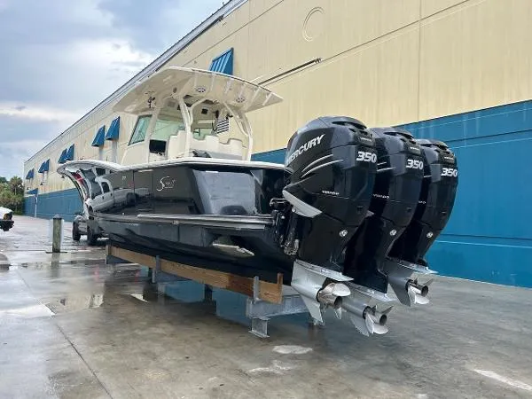 Slide: The Image of Scout 350 LXF 2019 - 5