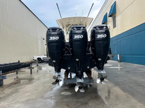 Slide: The Image of Scout 350 LXF 2019 - 6