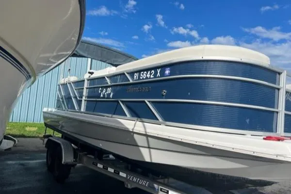 Slide: The Image of Hurricane FunDeck 236SB OB 2020 - 2