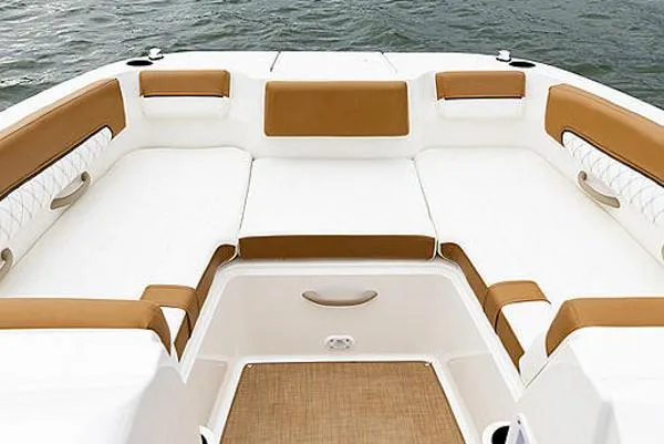 Slide: The Image of Bayliner DX 2200 2021 - 10