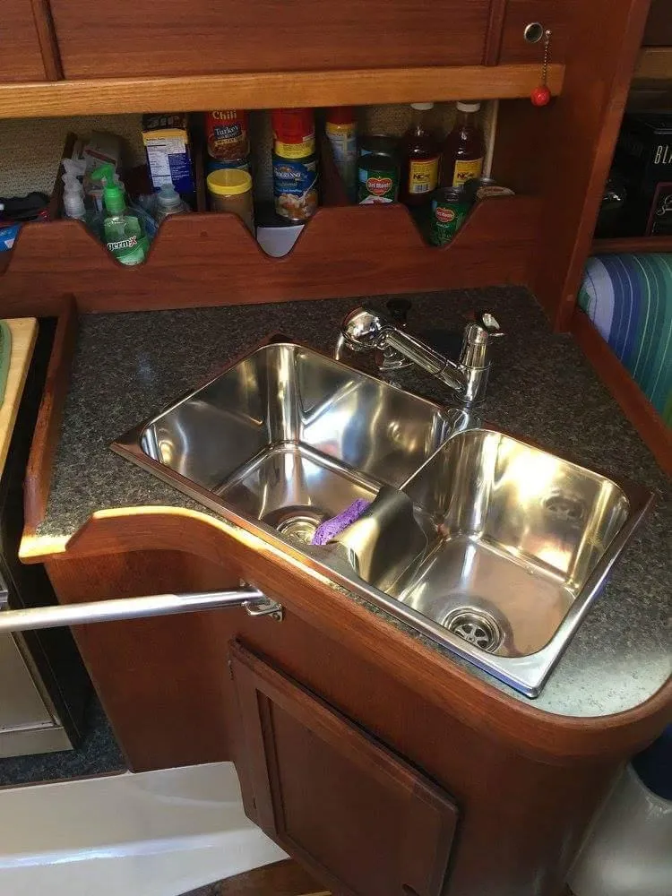 Slide: The Image of CAL 33-2 1986 - 11