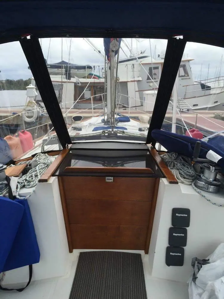 Slide: The Image of CAL 33-2 1986 - 5