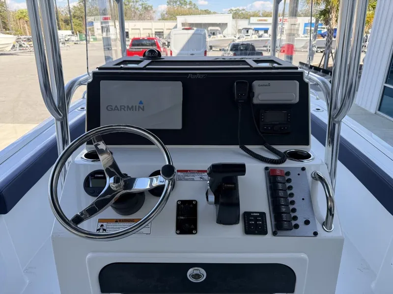 Slide: The Image of Parker Marine 210 Coastal Elite 2026 - 10