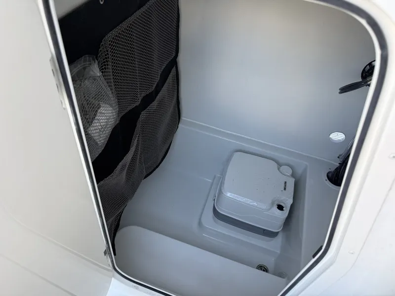 Slide: The Image of Parker Marine 210 Coastal Elite 2026 - 14