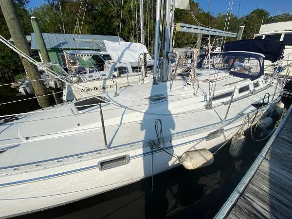 Slide: The Image of Jeanneau 44 Sun Odyssey 1991 - 0